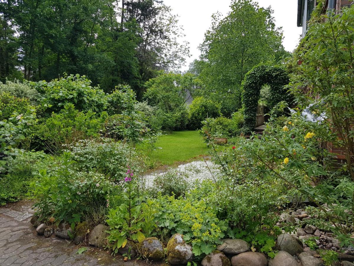 Ferienwohnung Im Naturgarten Schneverdingen Luaran gambar